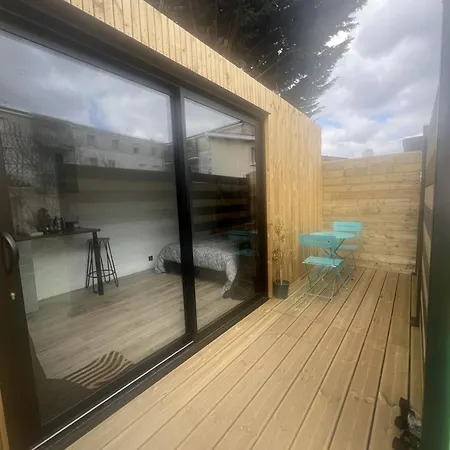 Le Container Apartment *